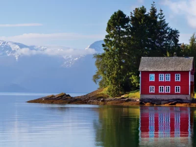 15-daagse-noorse-fjorden-cruise‑september‑2026-scenic-cruising-hardangerfjord-norway-c037-V1-scaled