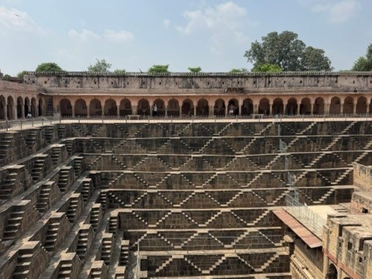 CHAND BAORI