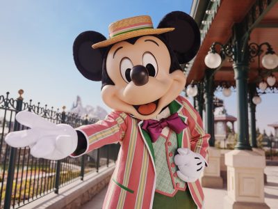 Disneyland-Paris_Disney-Adventure-World_Adventure-Way_Meet-Greet-Mickey-Mouse_Horizontal-groot