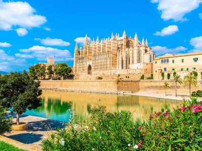 palma-de-mallorca-spain-la-seu-cathedral-2